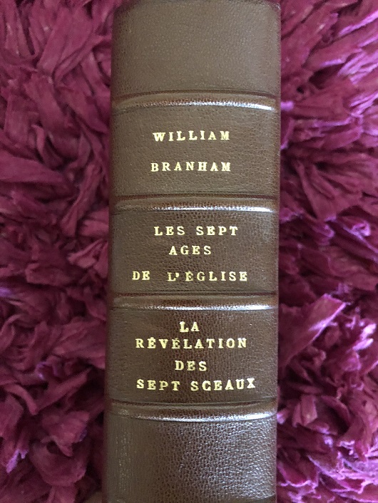 Le livre sur les sept sceaux et les sept âges de l'église de William Brahnam